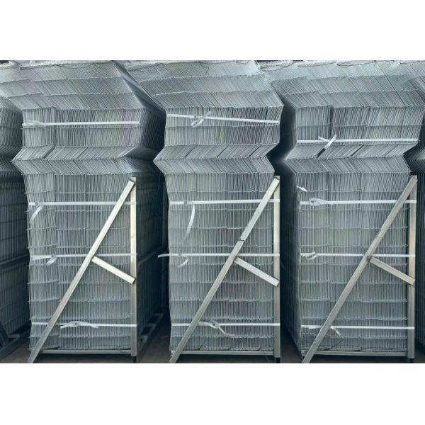 Triangle Fence Panel | Galvanized Steel, Easy Installation High-Security for Construction Sites