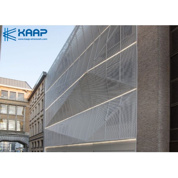 Expanded Diamond Perforated Construction Wire Mesh Enduring Custom Surface Treatment