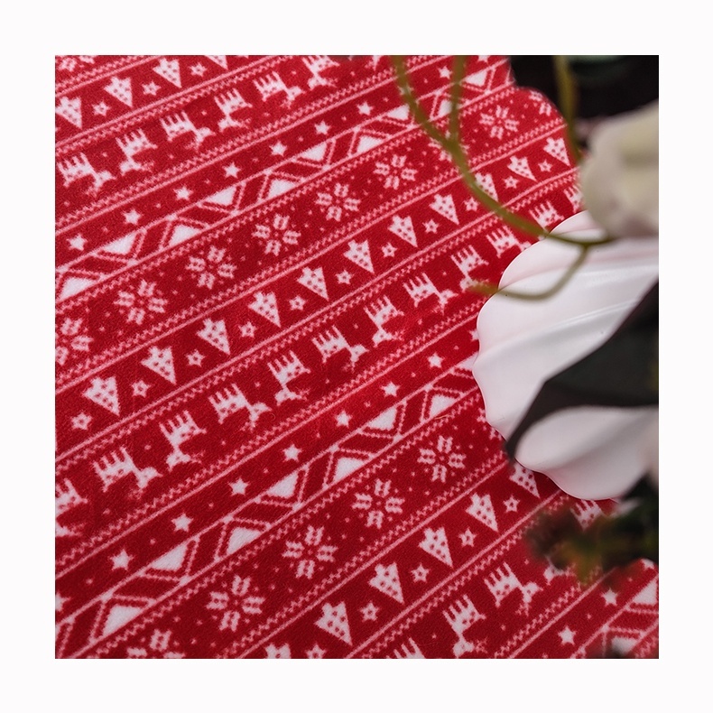 China 150D/288F Micro Fleece Fabric Breathable 250GSM Polyester Custom Pattern on sale