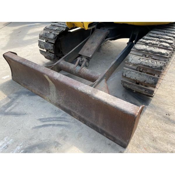 Yellow Komatsu PC70-8 Excavator 20 Tons 1M Bucket Capacity 21.4 kW Power 2800 Working Hours