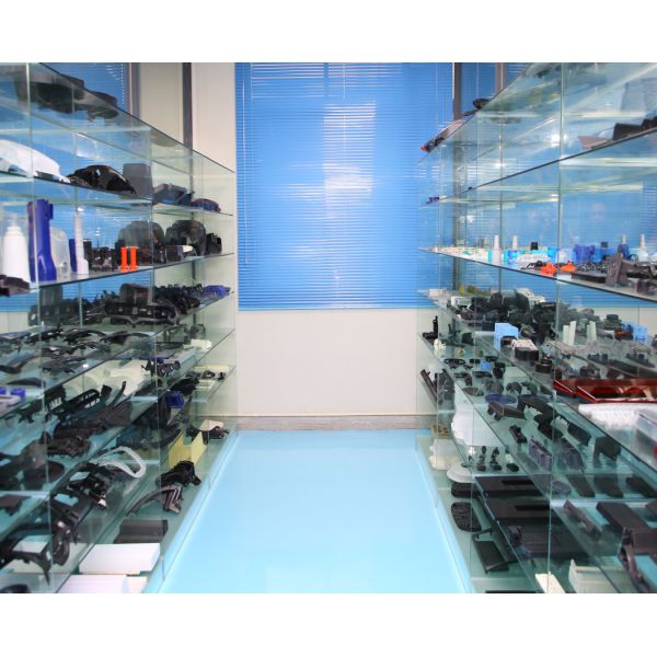 E420 Steel Multi Cavity Injection Moulding ABS Thermoplastic Material