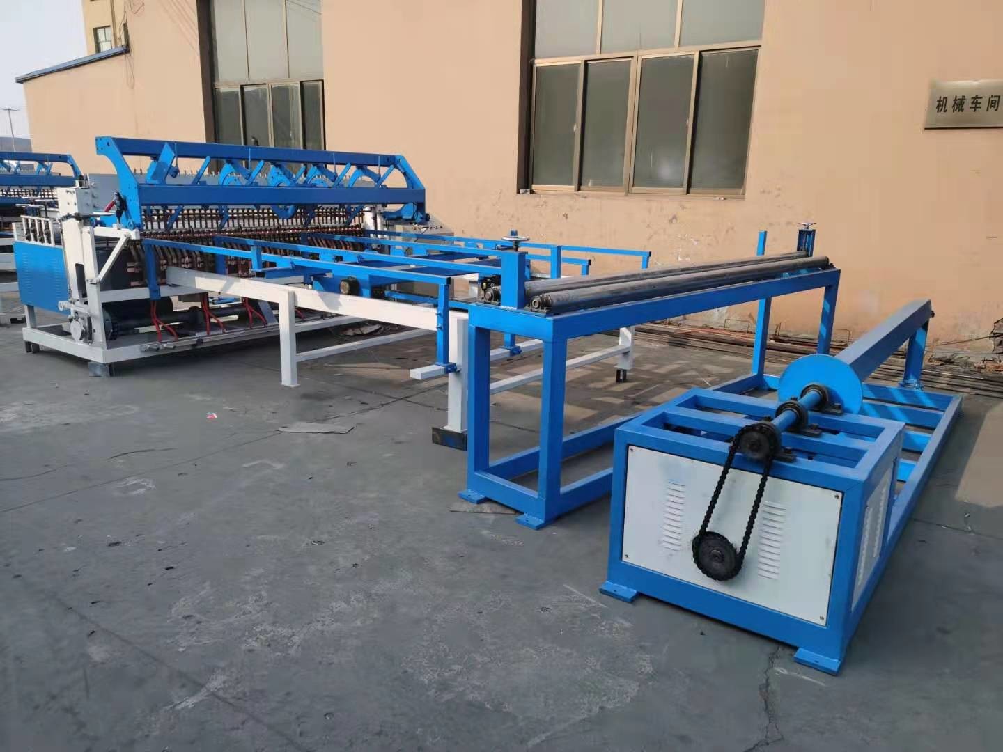 China Road Construction CNC 2.5mm Roll Mesh Welding Machine wholesale