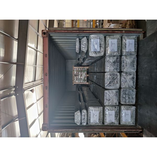 Aluminium In Ground Automatic Electric Sliding Gate Track Hardware 6m 3mm Thick R10 Groove