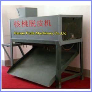 China Green walnut sheller, fresh walnut shelling machine wholesale