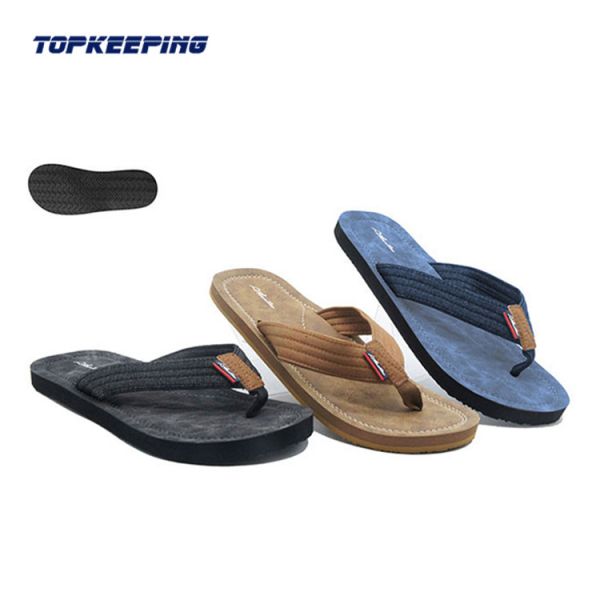 Outdoor Rubber EVA Anti Slip Insole Men Wearing Flip Flops