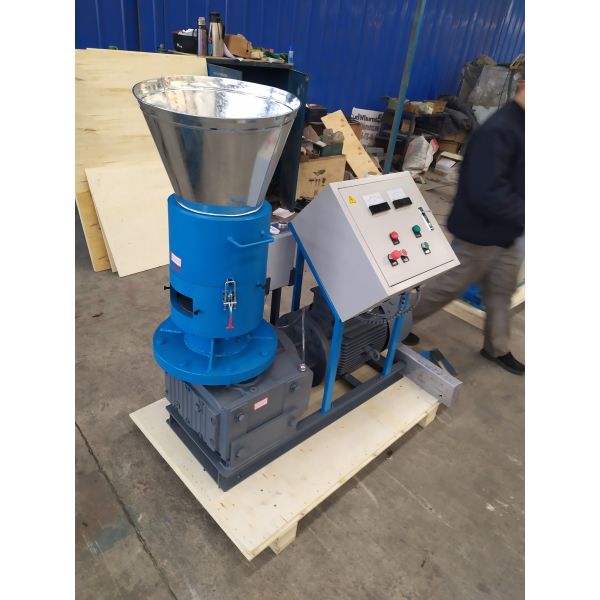 Roller Rotate Wood Pellet Mill 300KG Biomass Sawdust Flat Die Pellet Machine