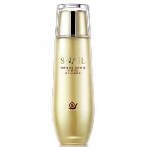 China Whitening Moisturizing Natural Skin Toner Nourishing Brightening Snail Essence wholesale