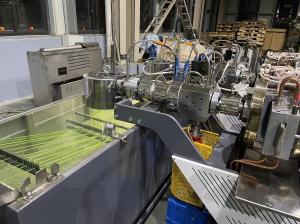 China Polypropylene Curly Artificial Grass Extruder Monofilament Extrusion Machine 10Mm wholesale