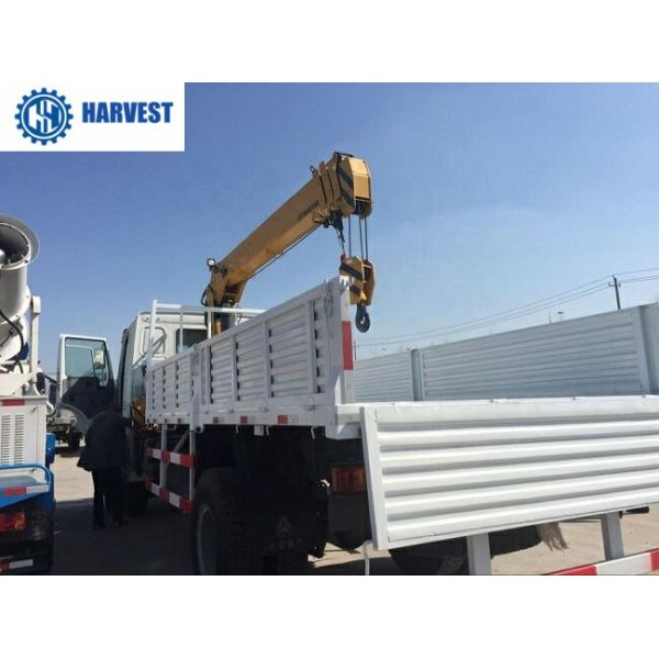 4t Lifting Capacity Sinotruk LHD 4x4 All Wheel Drive 266hp Truck Mounted Crane