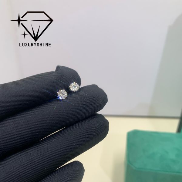 LuxuryShine Round Lab Grown Diamond Stud Earrings VVS2/VS1 Clarity 18K solid Gold custom Jewelry with IGI Certificate fashion earrings Valentine's Day