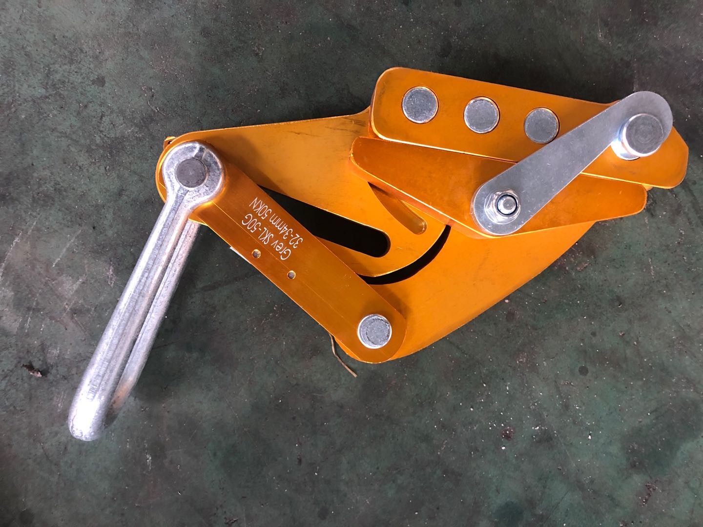 China SKL Model Conductor Come Along Clamps Transmission Line Tools wholesale