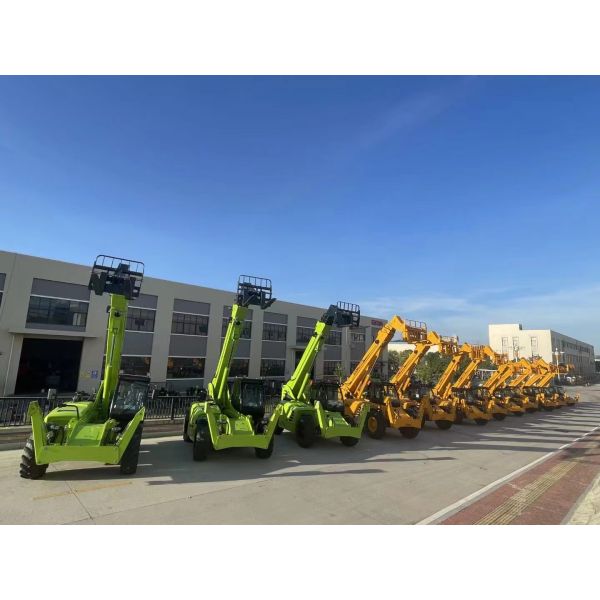 3 Stage / 4 Stage Mast Type Telescopic Forklift Boom Telescopic Crane Loader 7400 kg