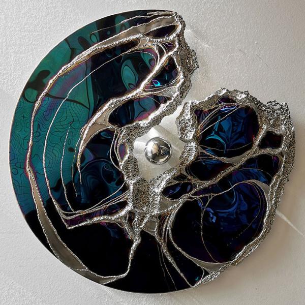 Quality Metal Round Wall Object Mirror Decoration Unique Interior Welding Design for sale