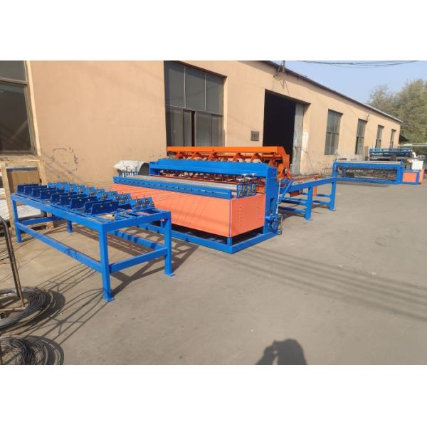 Length 25m Welded Wire Mesh Machine Hole Size 100*100mm For Roof Build