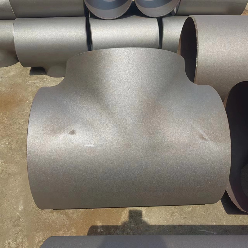 Wp304L / 316L 150 Stainless Steel Equal Tee for Pipe Lines Connection Welding Connection Pipe Fitting