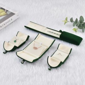 Pendant Necklace Paper Jewellery Packaging 10x10x3.5cm Velvet Engagement Ring