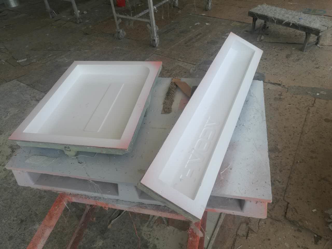 SMC Frp Cover Fiberglass Device Shell Standard Size Superior Sidewall Strength ISO9001
