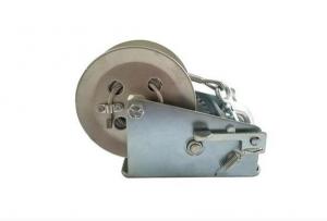 China Zinc Plated Hand Crank Boat Winch 2500lb 3000lb 3500lb With Cable Or Strap wholesale