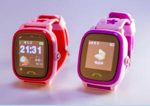 Smart GPS Tracker Watch SOS Alarm Remote Monitoring 0.96  Display LCD For Kids