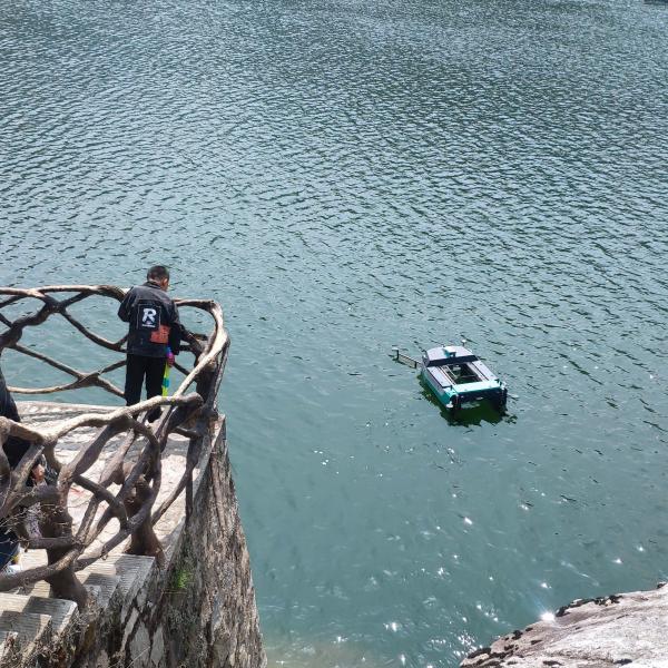 Water Garbage Cleaning Boat With Bluetooth Smart Audio SMURF