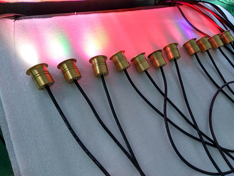 Submersible Embedded LED Swimming Pool Lights with brass housing, CE