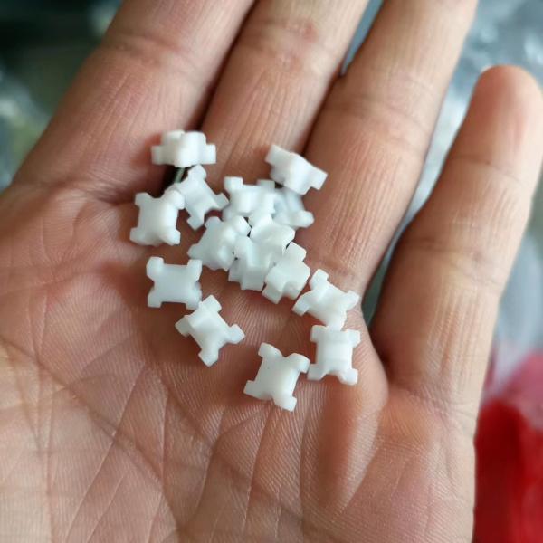 Case Study:Freeze Deflashing/Deburring machine for PP PC PBM ABS plastics, cooling process for de-flashing; Cold TECH;