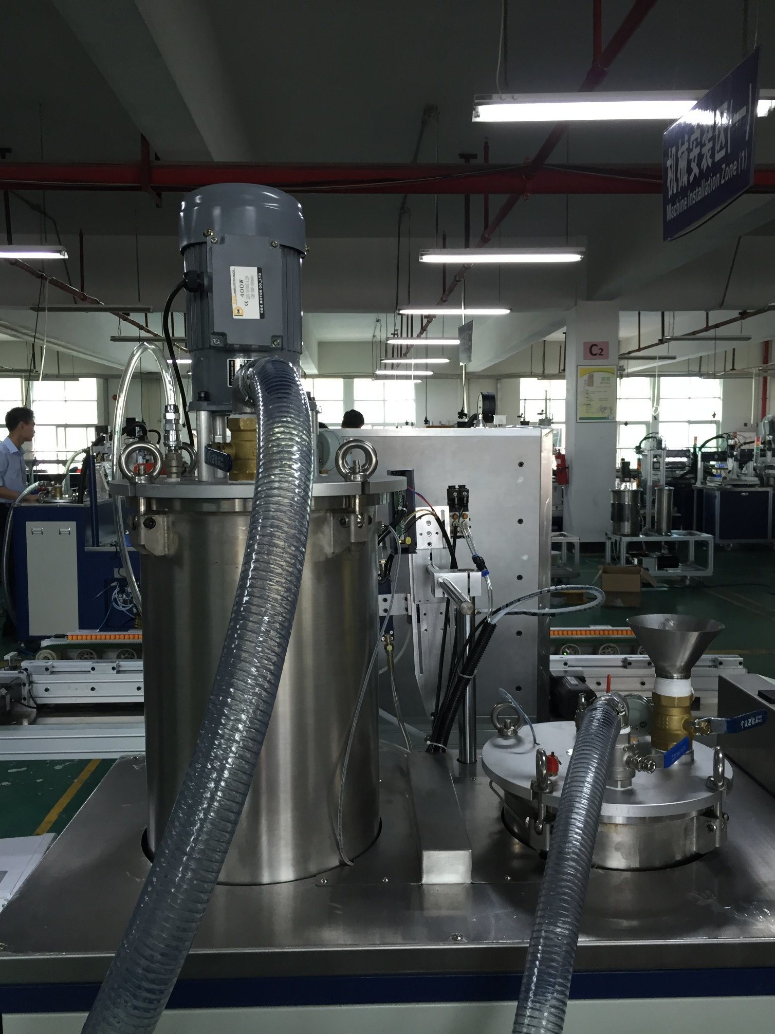 High Precision Fully Automatic Vacuum Chamber Glue Potting Machine Customization
