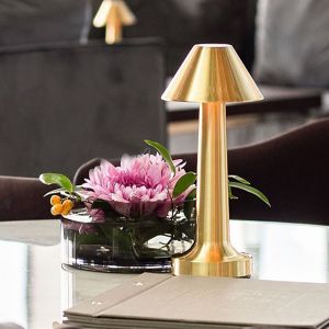 CE Retro Rechargeable Gold Table Lamp Desk Wireless Desk Light