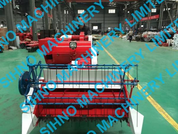 Quality 4L-0.7 mini combine harvester for sale