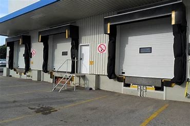 China Wind Resist Structure Dock Seals Shelters industrial Loading Dock Shelters wholesale