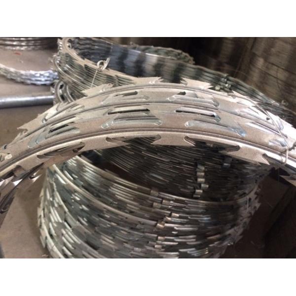 2.5mm SS430 Stainless Steel Razor Wire HBGB Anti Corrosion Ribbon Fence