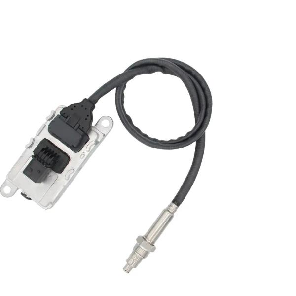 24V Nitrogen Oxide Sensor Fit For Hyundai Truck OE 29650-84310 5WK97301