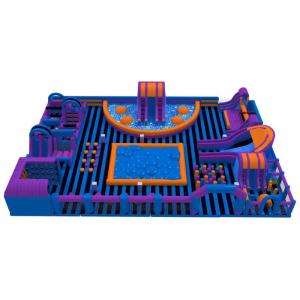 Modern Inflatable Amusement Park , Outdoor Entertainment Golden Bouncy Castle