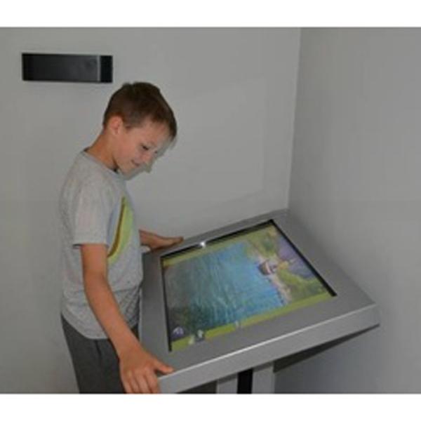 Quality 24" inch led desk display,digital signage with touch screen,interactive multi touch table for sale