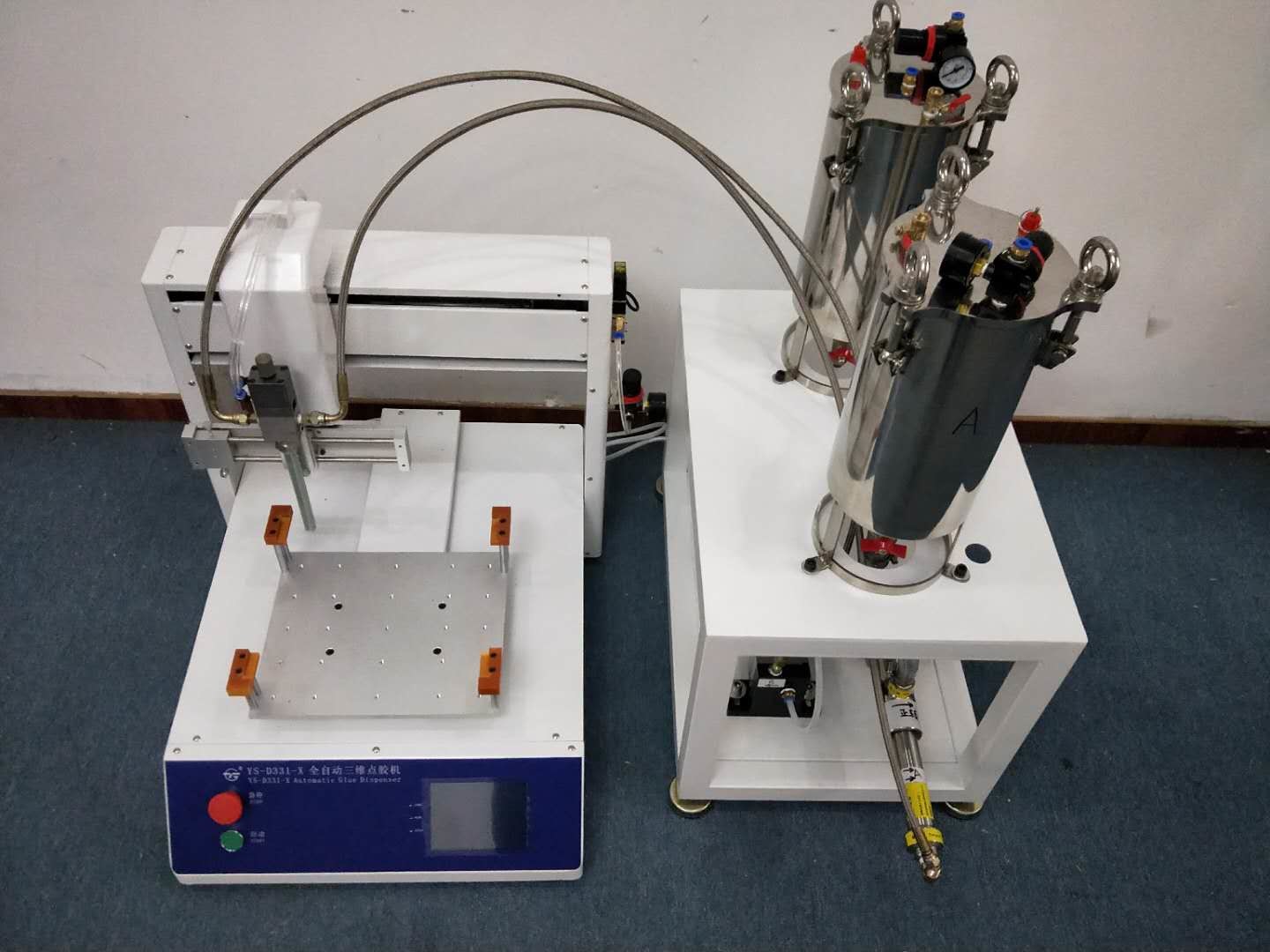 China Auto Liquid Adhesive Glue Filling Machine With Ratio Mixing System wholesale