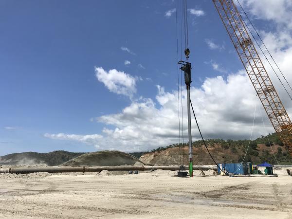 Quality Crane Type Double Bins Bfs Vibroflotation 180kw Worked Pile Depth 24m for sale