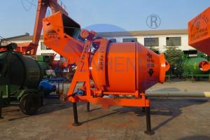 Quiet Self Loading Mobile JZC300 Concrete Mixer, Smooth Operation 2 Yard Concrete Mixer
