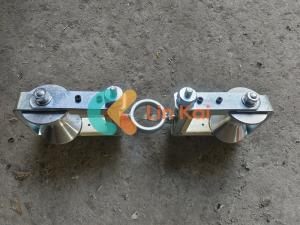 OPGW Stringing Operations With Live Line Double Sheave Support Roller SH2 2.2kg