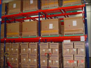 China Customized Push Back Warehouse Racking , Industrial Pushback Racking wholesale