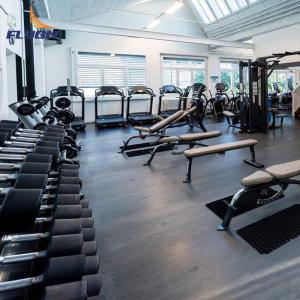 China Slip Resistant Rubber Flooring For Indoor / Outdoor Safety Custom Rubber Floor Mats on sale