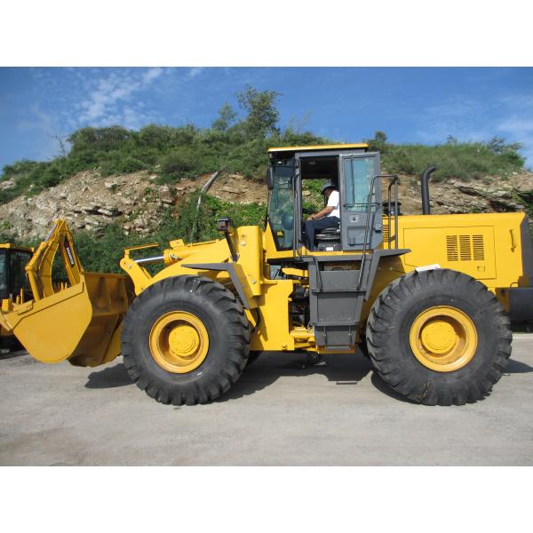 6 Tons Shanmon Wheel Loader SM600 With Pilot Control , 3.3m3 Bucket , 175kw Weichai Engine