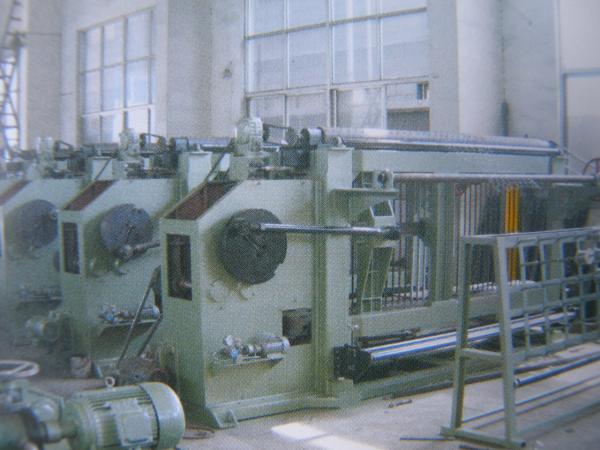 Quality Automatic Hexagonal Wire Netting Machine 1200mm Width , Gabion Mesh Machine for sale