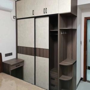 China MDF Wooden Sliding Door Wardrobe Closet Cabinet Adjustable OEM wholesale