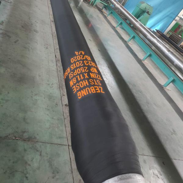 Dock Oil Suction Discharge Pipe , Fuel Delivery Tank Truck Hose Abrasion Resistant