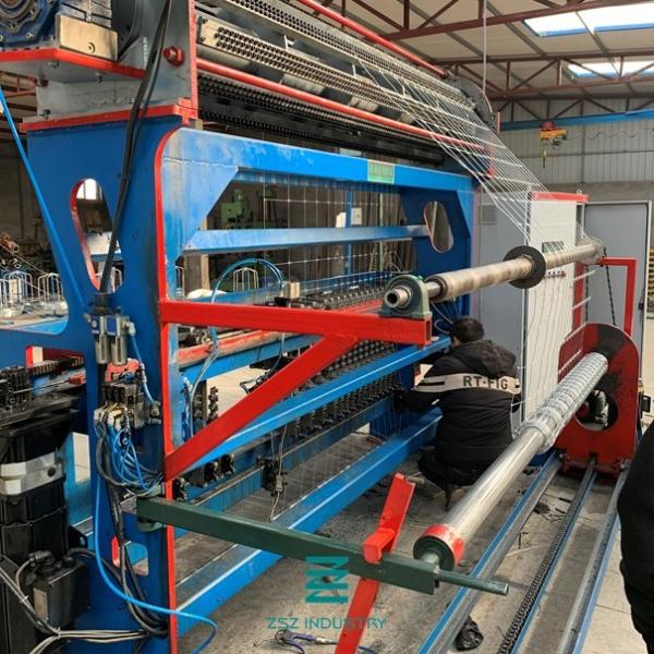 Fixed Knot Fence Wire Mesh Fence Rolls Hot Dipped Galvanized Width 15mm Mesh Hole