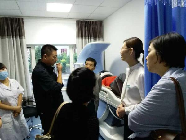 Quality Cervical Spondylosis Non Surgical Spinal Decompression Machine for sale