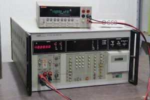 China Fluke 5101B Voltage Current Calibrator , Multipurpose Power Meter Frequency on sale