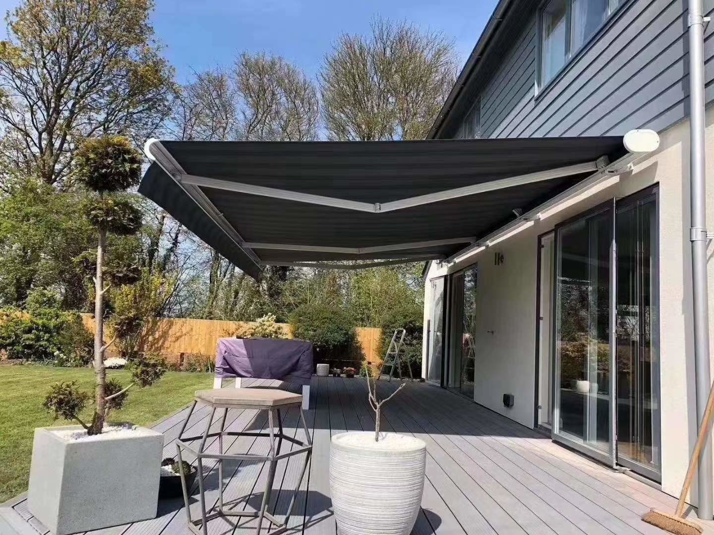 China Customizable Full Cassette Retractable Awnings For Versatile Wall Or Ceiling Mounting wholesale