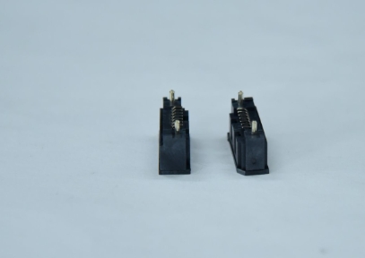 SATA 07p/M SMT Type Au G/F Plated Wire to Board Connector