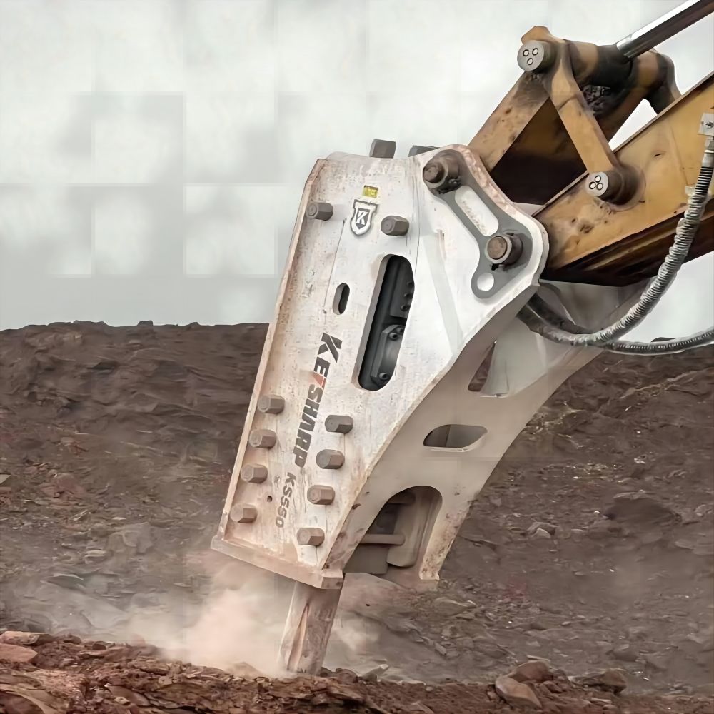 Box Type Hydraulic Breaker for Heavy Duty Construction with Wear Resistant Alloy and 155Mm Chisel for Superior Performance